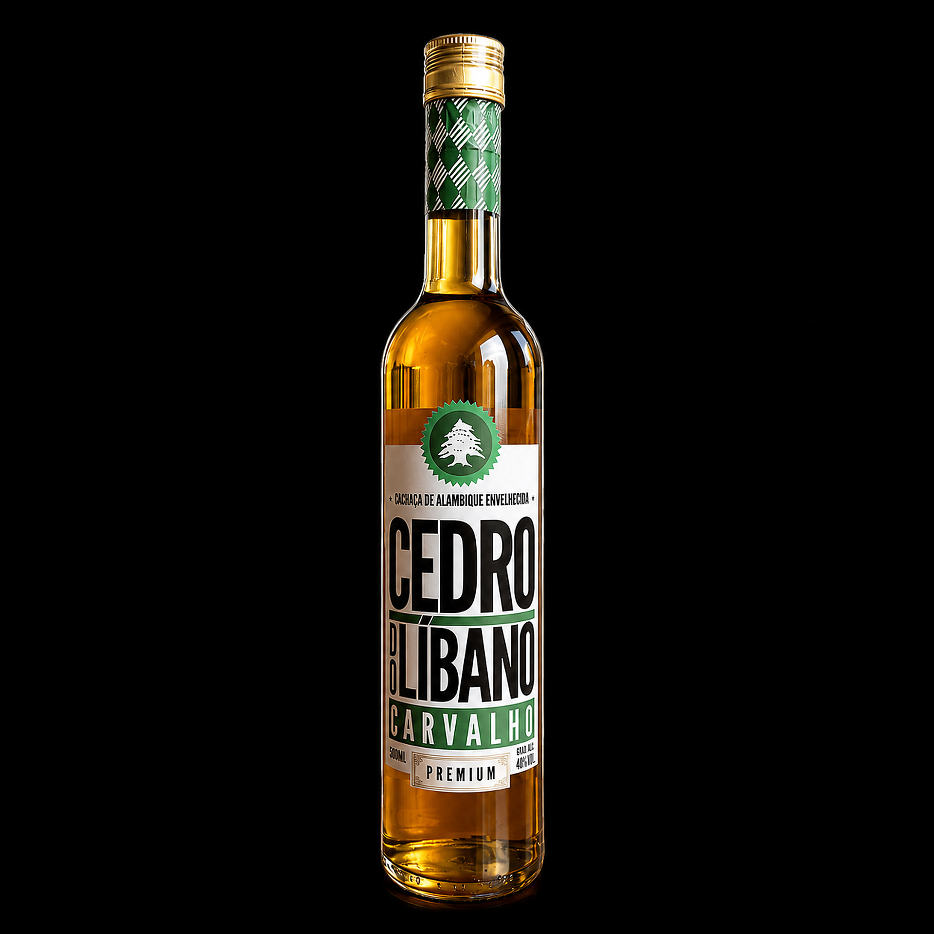 Garrafa Cedro do Líbano Carvalho 500ml, cachaça envelhecida em barril de carvalho